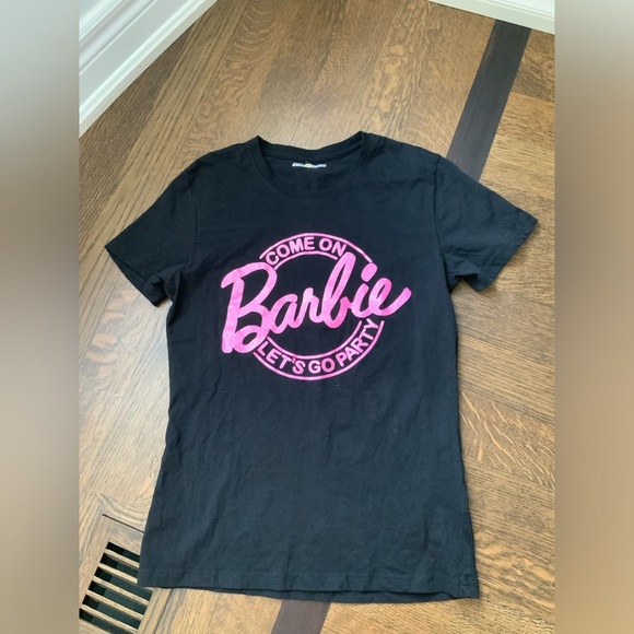 BARBIE X JAYNE FASHION Glitter Pink Scoop Neck Black T-Shirt Women’s Size Small - Picture 12 of 13